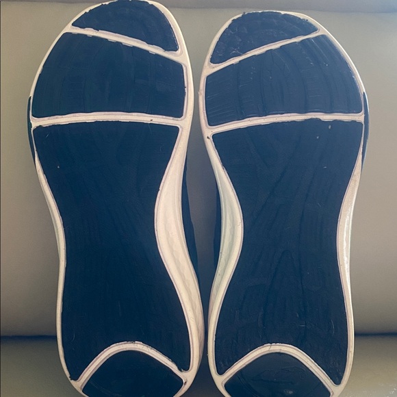 Avia Women's Blue Athletic Shoes with White Sole - Picture 2 of 2